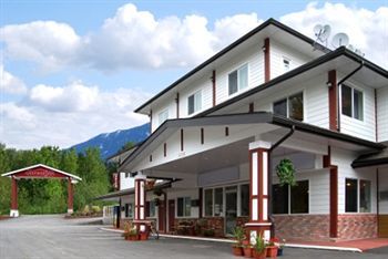 The Revelstoke Gateway Inn Exteriér fotografie